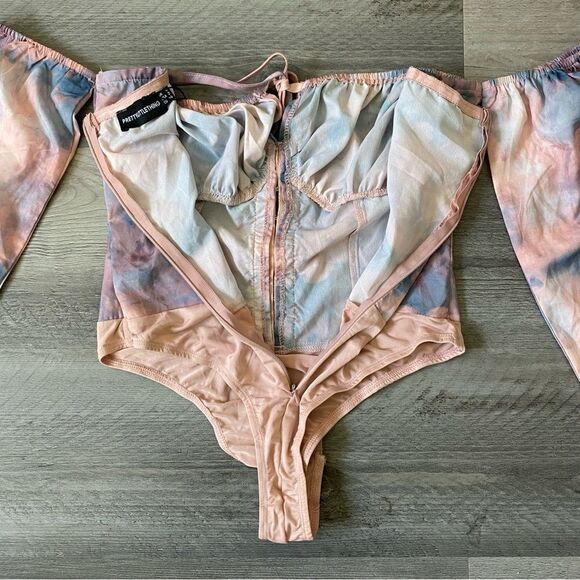 PrettyLittleThing Bodysuit NEW Renaissance Cloud Print Corset Closure US 2 - Picture 7 of 11